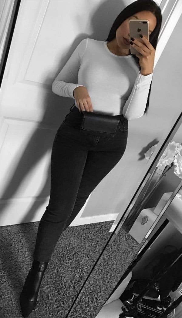 Long Sleeved Basic T-shirt In White - omgfashion.com