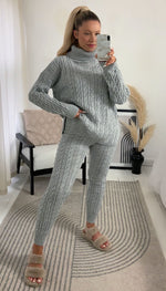 Polo Cable Knitted Two Piece Legging Set
